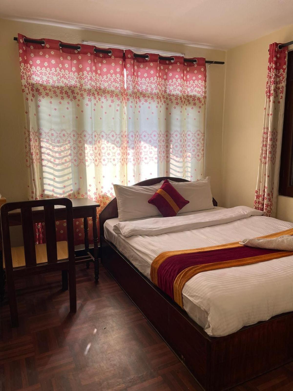 Holy Land Hotel Nepal Katmandú Exterior foto