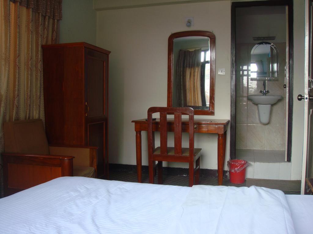 Holy Land Hotel Nepal Katmandú Exterior foto